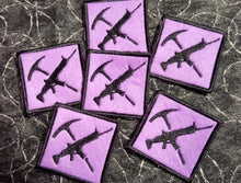 Load image into Gallery viewer, Fortnite: pick axe and gun patch (Inspired by source material)